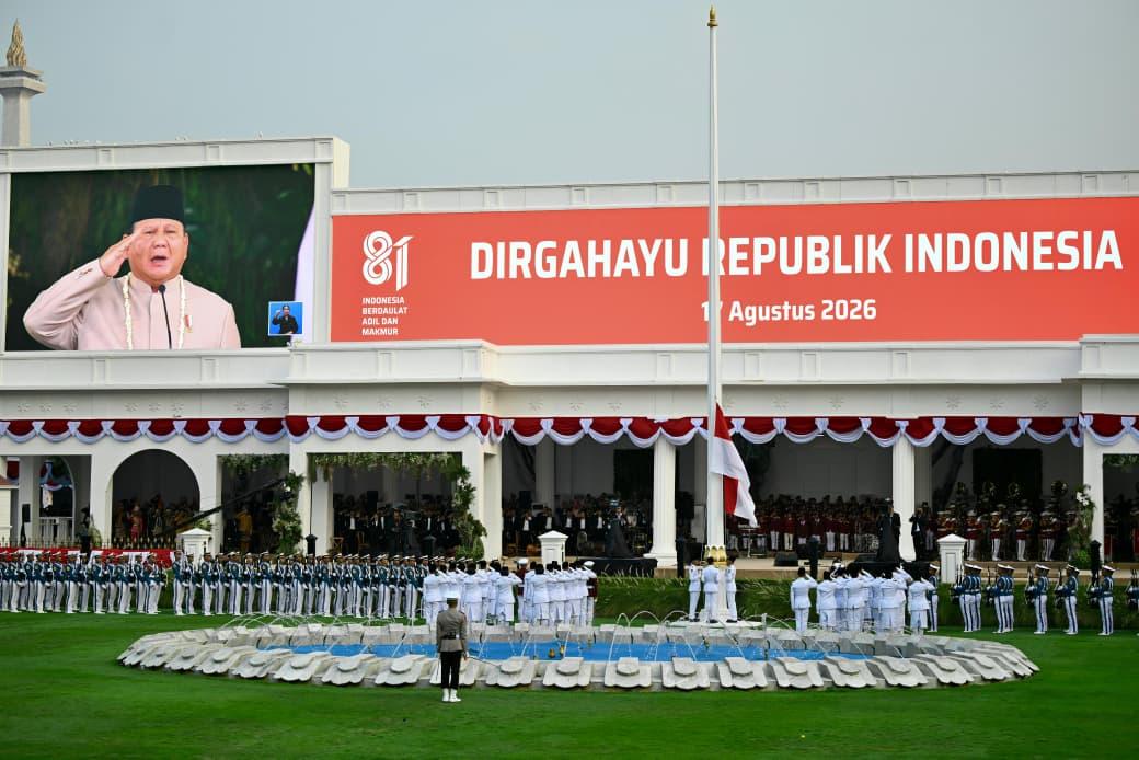 Detik-Detik Proklamasi 81 Tahun RI: Air Mata Haru Iringi Kibaran Sang Saka di Istana